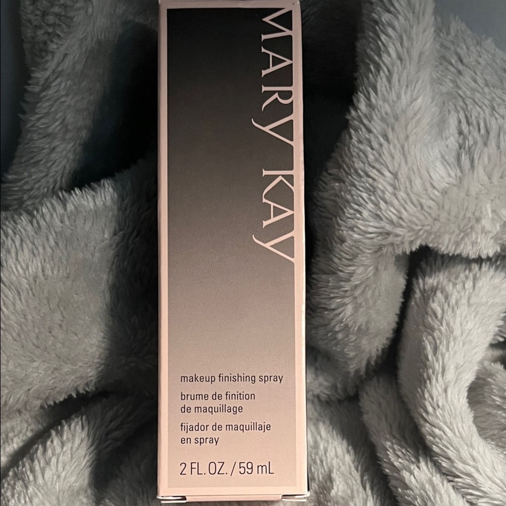 Mary Kay Makeup Finishing Spray